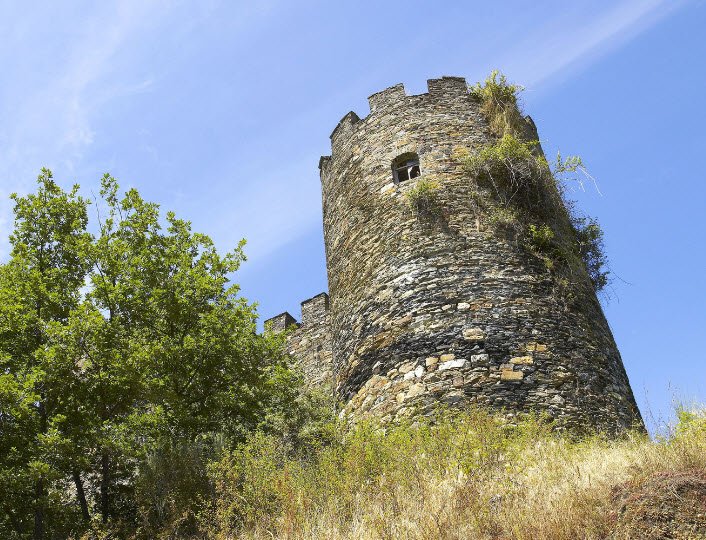 Castelo de Doiras, Spain